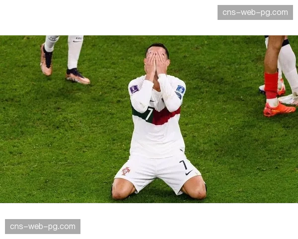 失败者的尊严：两次试举失败后，这位老将依然向杠铃鞠躬